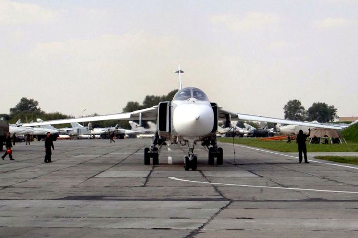 Ουκρανικό Su-24 κατέπεσε και συνετρίβη κατά τη διάρκεια εκπαιδευτικής πτήσης