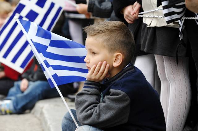 Σε εμπόλεμη κατάσταση! Στα επίπεδα 1941 θάνατοι και γεννήσεις το 2012!