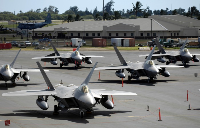 Διαψεύδονται οι φήμες για ανάπτυξη F-22 Raptor στην Πολωνία
