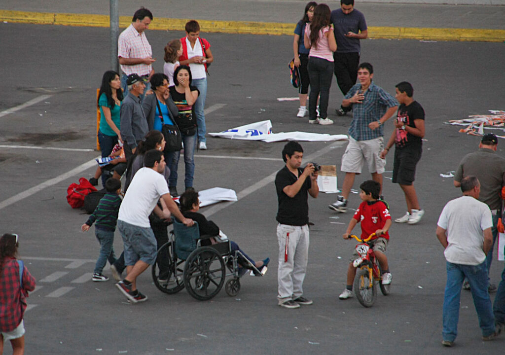 Επιστρέφουν στα σπίτια τους οι κάτοικοι της Χιλής