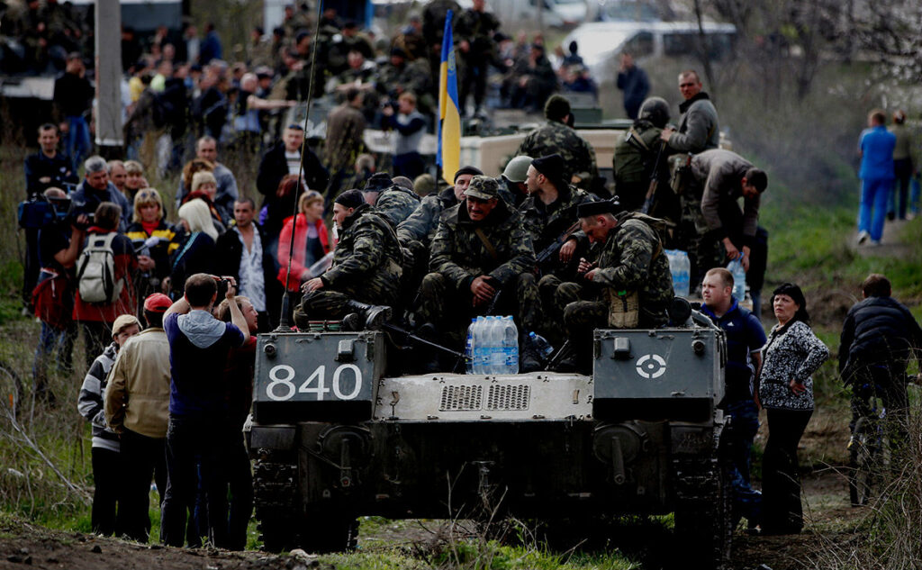 Αποχωρούν από το Kramatorsk οι ουκρανικές δυνάμεις – Μπλοκαρίστηκαν από τους χωρικούς! (vid)