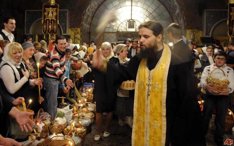 Ουκρανία: Το καθεστώς του Κιέβου «δίνει» λόγω Πάσχα την ανακωχή που παραβίασε