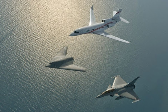 Rafale nEuron και Falcon 7X σε κοινή πτήση [εικόνες – βίντεο]