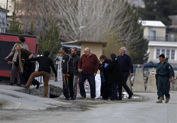 Τρεις νεκροί από αιματηρή ένοπλη επίθεση σε νοσοκομείο της Καμπούλ