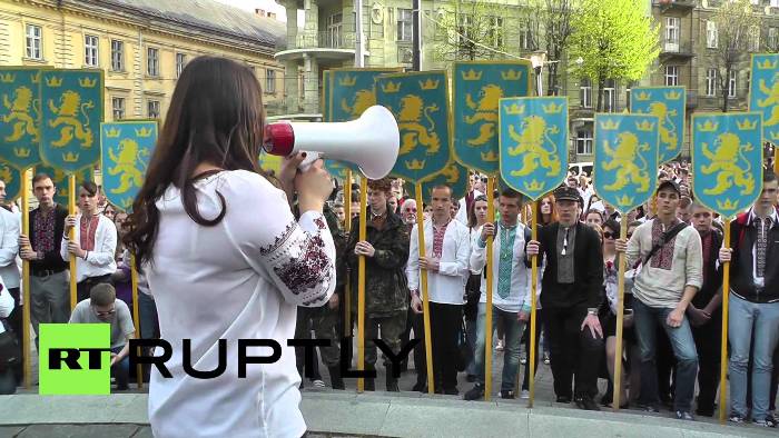 Τίμησαν με πορεία την 14η μεραρχία των SS στην Ουκρανία!
