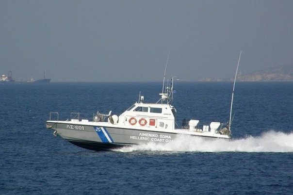 Ακυβέρνητο σκάφος ανοιχτά της Εύβοιας