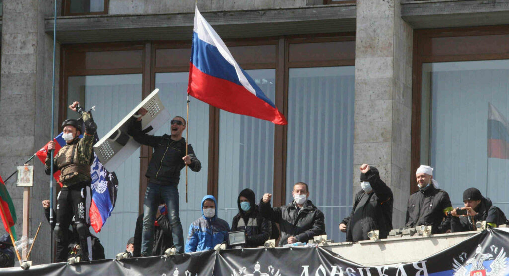 O κύβος ερρίφθη: Το δημοψήφισμα για την ανεξαρτησία των ρωσόφωνων προχωράει στην Αν.Ουκρανία