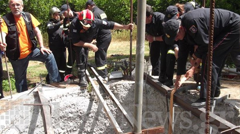 Xανιά: Ομογενής “θάφτηκε” σε πηγάδι – Προσπάθειες απεγκλωβισμού του – Δεν δίνει σημάδια ζωής (vid)