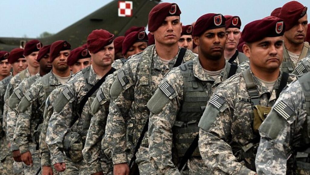 Βίντεο: 6.000 ΝΑΤΟϊκοί στρατιώτες ασκούνται στα σύνορα της Ρωσίας σε πολεμικό κλίμα