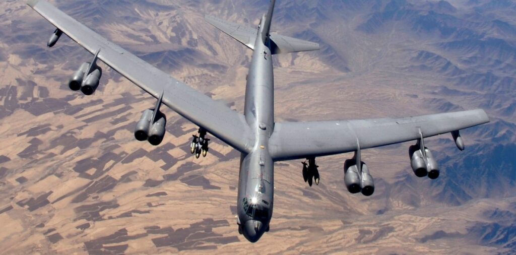 Εικονικός πυρηνικός βομβαρδισμός της Ρωσίας από Β-52Η και Β-2Α