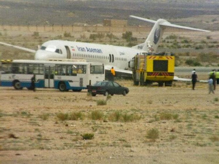 Ιράν: Προσγειώθηκε χωρίς… τον αριστερό τροχό