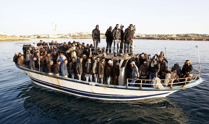 Η ανύπαρκτη FRONTEX «ξύπνησε» και μιλά για εκρηκτική αύξηση των λάθρο