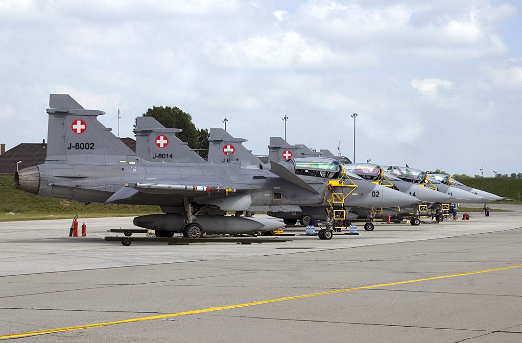 Πλήγμα για το GRIPEN: Οι Ελβετοί ψήφισαν “ΟΧΙ” στην αγορά τους