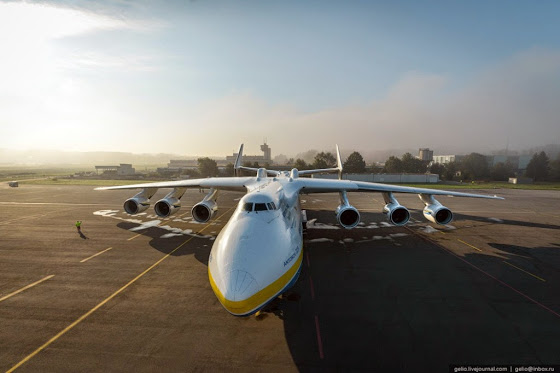 Το γιγάντιο Antonov An-225: Ο βασιλιάς των αιθέρων [εικόνες,βίντεο]