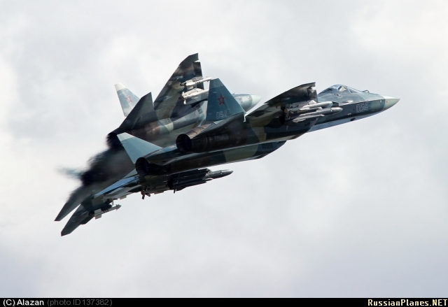 Για πρώτη φορά: Το T-50 PAK FΑ με εξωτερικό φορτίο βλημάτων αέρος-αέρος & αέρος-εδάφους