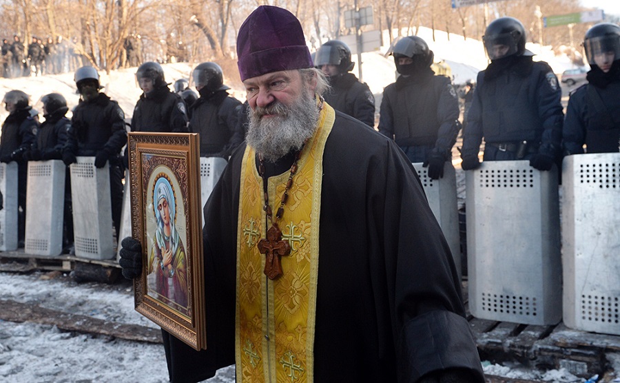 Ορθόδοξοι ιερείς καταφεύγουν από την Ουκρανία στη Ρωσία λόγω του διωγμού των νεοναζί