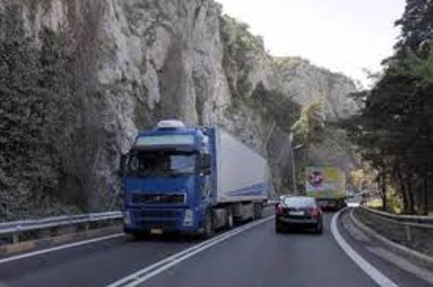 Κυκλοφοριακές ρυθμίσεις στα Τέμπη τη Δευτέρα