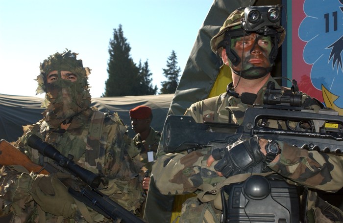 Με στρατιωτικό κτύπημα απειλεί η Τουρκία την ISIS