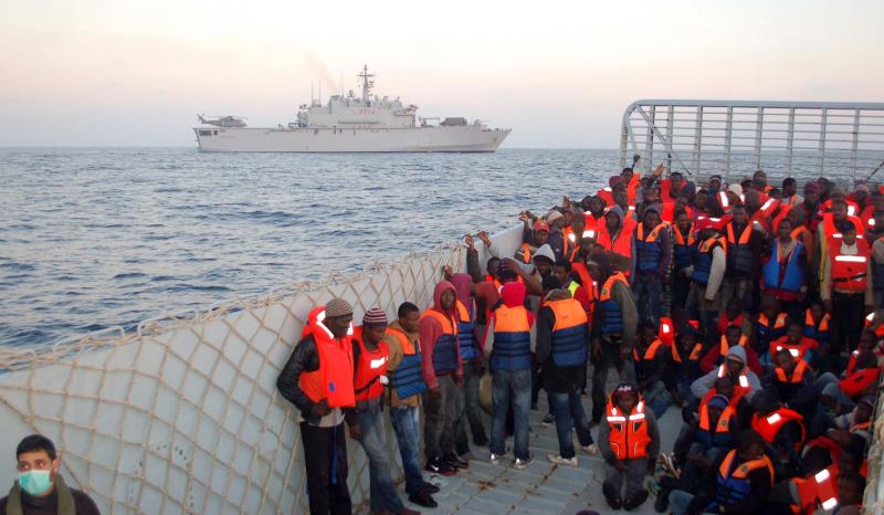 Σχεδόν 300 λαθρομετανάστες που απέπλευσαν από Ελλάδα συνελήφθησαν από το Ιταλικό λιμενικό