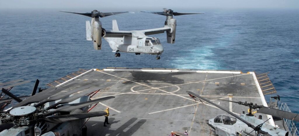 Σκάφος αμφίβιων επιχειρήσεων με 550 Αμερικανούς Πεζοναύτες πλέει προς το Ιράκ – Βίντεο