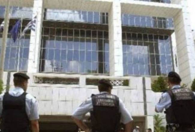 Tηλεφωνημα για βόμβα στο Εφετείο