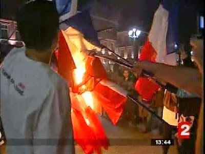 Γαλλία: «Αλγερινοί γυρίστε στην πατρίδα σας» (vid)