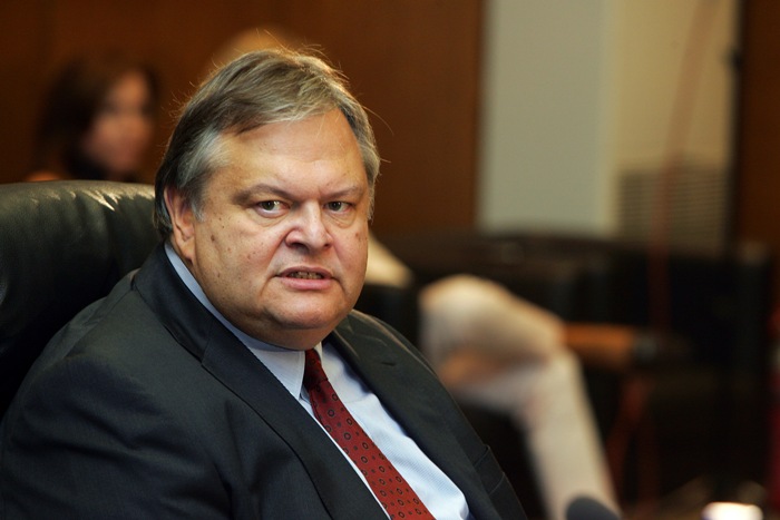 Απίστευτο: Ο Ε.Βενιζέλος λέει “εγκληματίες” τους ρωσόφωνους και αθωώνει τους Ουκρανούς νεοναζί που καίνε και δολοφονούν αμάχους