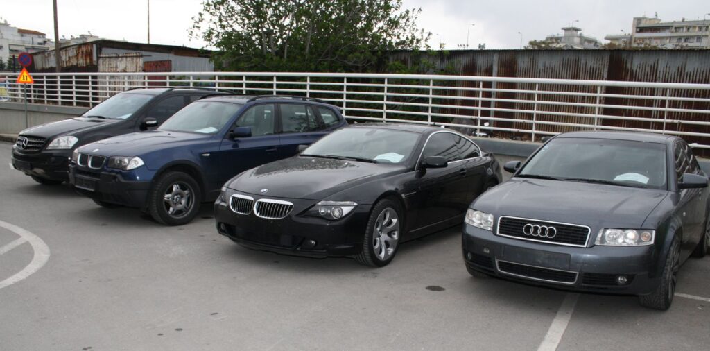 Κόλπο με πολυτελή αυτοκίνητα – Τα νοίκιαζαν στην Ελλάδα, τα πουλούσαν στη Βουλγαρία