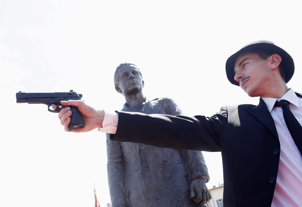 Η γερμανική αλαζονεία ξυπνά φαντάσματα πολέμου: Ανδριάντας στην Βοσνία στον Γκαβρίλο Πρίνσιπ