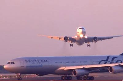 Στο τσακ αποφεύχθη σύγκρουση αεροσκαφών στη Βαρκελώνη – Δείτε το video