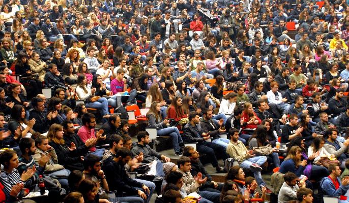 Σύλληψη φοιτητή από την αστυνομία – απειλούσε πρόσωπα του πανεπιστημίου Πειραιά