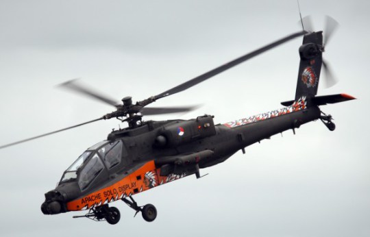 Ακόμα συνεχίζονται οι έρευνες για το αεροσκάφος που κατέπεσε στο Μάλι – Στέλνουν APACHE οι Ολλανδοί