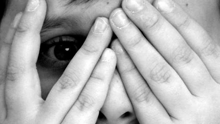 Συλλήψεις σε Αθήνα και Θεσσαλονίκη για κατοχή υλικού παιδικής πορνογραφίας