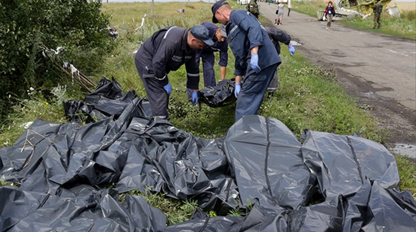 Ουκρανία: Αναγνωρίστηκαν οι σωροί ακόμα 21 ατόμων του μοιραίου Β-777