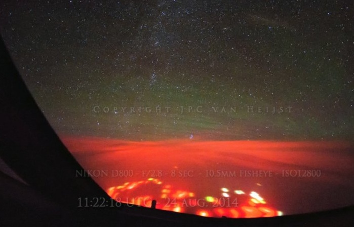 Τι ήταν τα περίεργα φώτα πάνω από τον Ειρηνικό που τρόμαξαν τους δύο πιλότους ενός Βoeing 747;