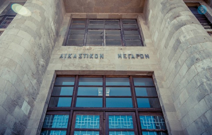 Αθώοι οι αστυνομικοί για τις κατηγορίες της παροχής υπηρεσιών ασφαλείας