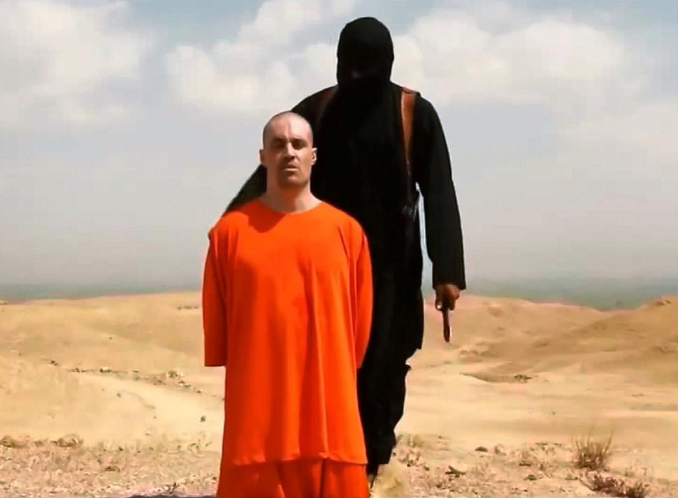 Mητέρα του James Foley: “Με απείλησε η αμερικανική κυβέρνηση να μην πληρώσω τα λύτρα του γιου μου” (vid)
