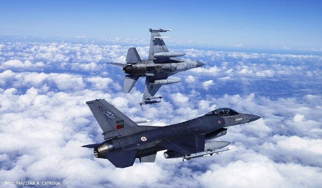 Δείτε “αερομαχία” μεταξύ πορτογαλικών F-16AM και πολωνικών MiG-29A (Βίντεο)