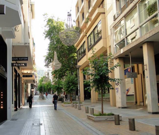 Φάρσα το τηλεφώνημα για βόμβα στην οδό Βουκουρεστίου