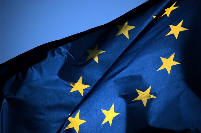 Η Ε.Ε. ενισχύει τα μέτρα ασφαλείας για τους ισλαμιστές που δημιούργησε