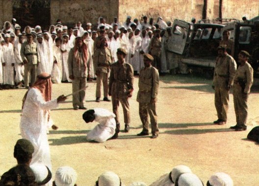 Καταδίκη σε θάνατο για τρία μέλη της al-Qaeda που αποκεφάλισαν δυτικό υπήκοο