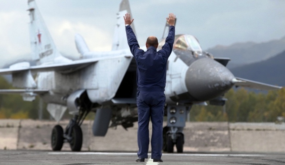 Ασκήσεις “Vostoc 2014”: Ρωσική επίδειξη δύναμης από τα Ουράλια μέχρι την Αρκτική και τον Ειρηνικό (vid)