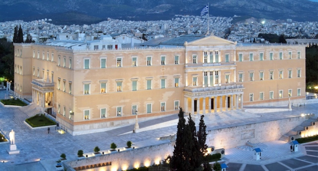 Τηλεφώνημα για εκρηκτικούς μηχανισμούς στη Βουλή και το Σύνταγμα