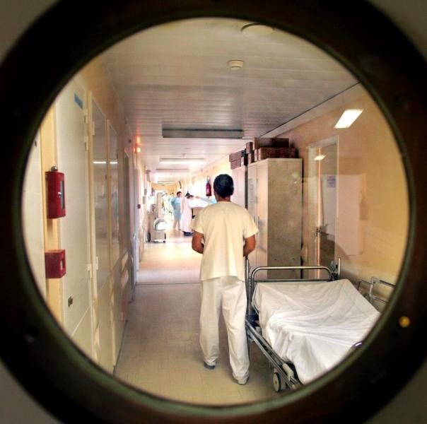 Γαλλία: Τρόμος στα νοσοκομεία από τους αλλοδαπούς