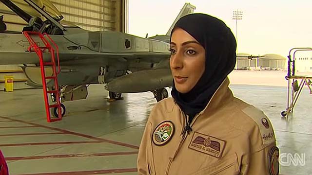 Η επισμηναγός Mariam al-Mansouri – Η γυναίκα που βομβάρδισε την ISIS