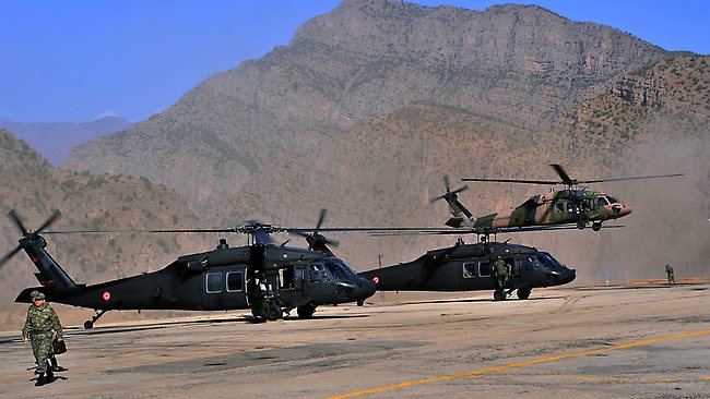 Επεσε τουρκικό ελικόπτερο UH-60 Black Hawk κοντά στη Σμύρνη