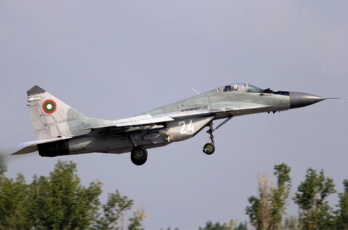 Βουλγαρικό MiG-29 σε εικονική αερομαχία – Βίντεο μέσα από το πιλοτήριο