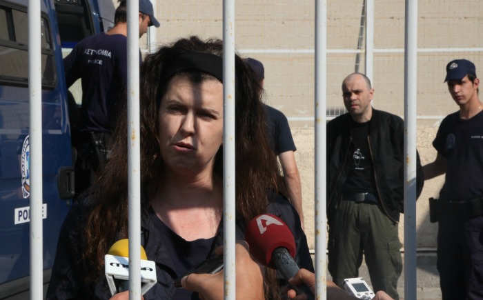 Κείμενο της Πόλας Ρούπα: “Θα συνεχίσουμε την ένοπλη αντίσταση”