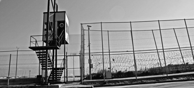Μελίγια: Έτσι σταματάνε τους λαθρομετανάστες από το να εισέλθουν στην Ισπανία [βίντεο]