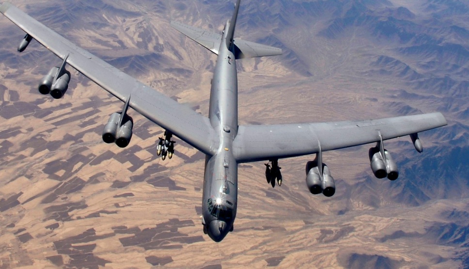 Ξαφνική εικονική επίθεση στρατηγικών βομβαρδιστικών των ΗΠΑ σε ρωσικά πλοία ΝΔ της Πελοπονήσσου